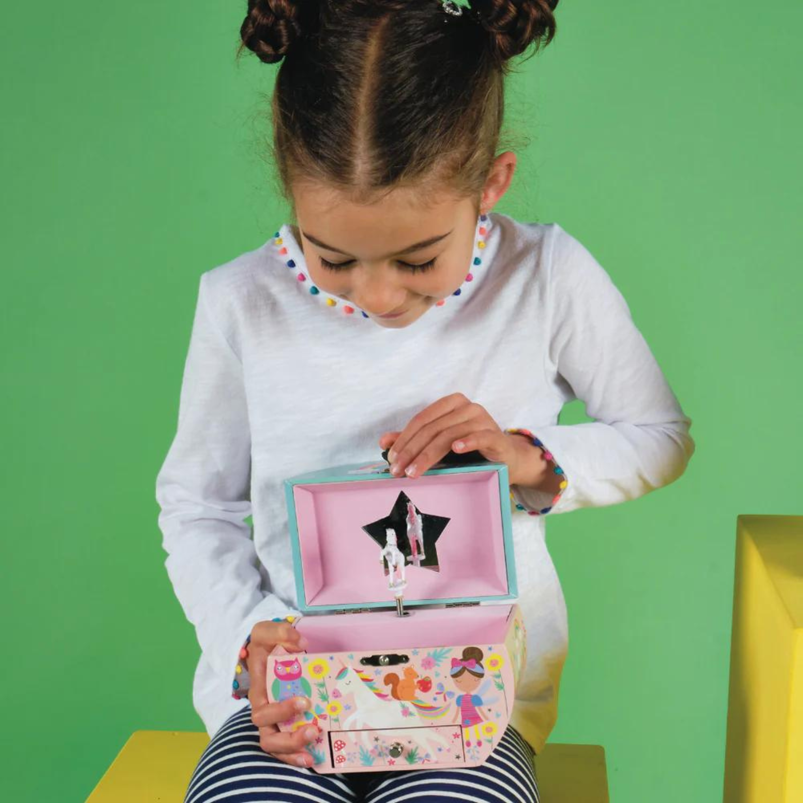 MUZIKINĖ PAPUOŠALŲ DĖŽUTĖ RAINBOW FAIRY - Image 6